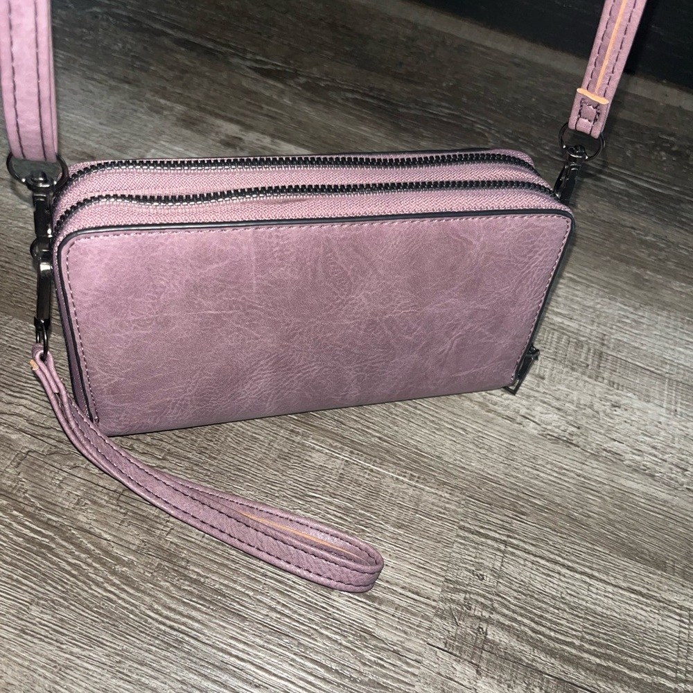 Elegant lavender Crossbody Bag - Picture 4 of 9